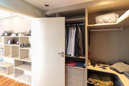 Casa para alugar com 225m², 3 quartos e 4 vagasCloset do quarto 1
