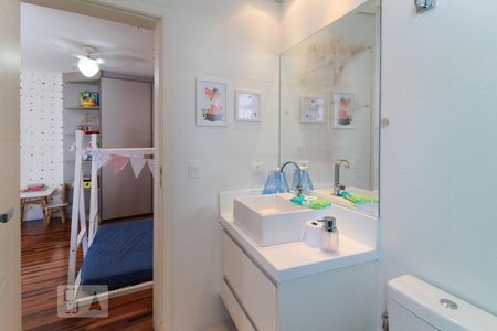 Casa para alugar com 225m², 3 quartos e 4 vagasBanheiro do quarto 2