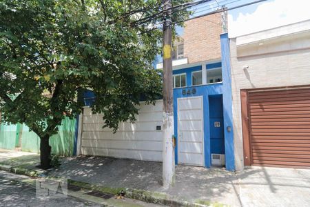 Casa para alugar com 225m², 3 quartos e 4 vagasFachada