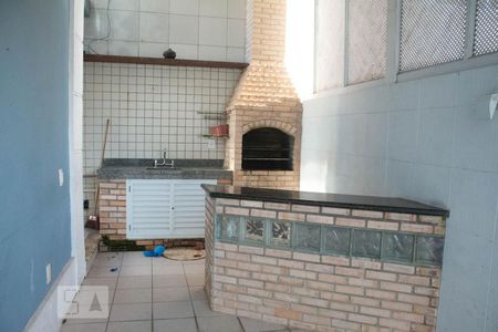 Casa de condomínio à venda com 156m², 4 quartos e 2 vagasChurrasqueira