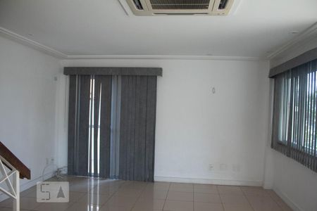 Sala de casa de condomínio à venda com 4 quartos, 156m² em Badu, Niterói