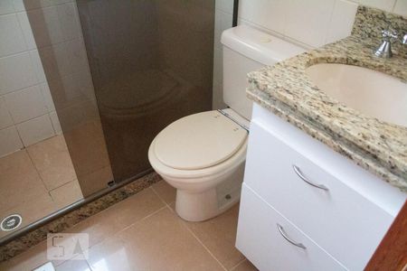 Casa de condomínio à venda com 156m², 4 quartos e 2 vagasBanheiro