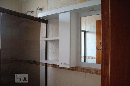 Casa de condomínio à venda com 156m², 4 quartos e 2 vagasBanheiro