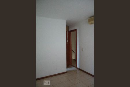 Casa de condomínio à venda com 156m², 4 quartos e 2 vagasQuarto 3