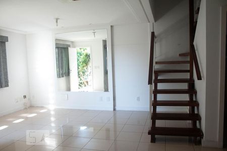 Sala de casa de condomínio à venda com 4 quartos, 156m² em Badu, Niterói