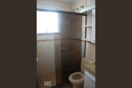 Casa de condomínio à venda com 156m², 4 quartos e 2 vagasBanheiro