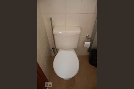 Casa de condomínio à venda com 156m², 4 quartos e 2 vagasBanheiro Quarto Principal