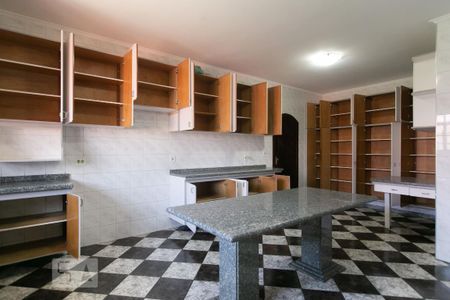 Casa para alugar com 498m², 5 quartos e 8 vagas Casa para alugar com 498m², 5 quartos e 8 vagasCozinha