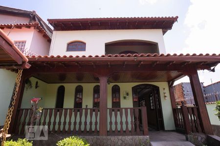 Casa para alugar com 498m², 5 quartos e 8 vagas Casa para alugar com 498m², 5 quartos e 8 vagasFachada