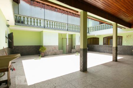Casa para alugar com 498m², 5 quartos e 8 vagas Casa para alugar com 498m², 5 quartos e 8 vagasÁrea de Serviço - Quintal