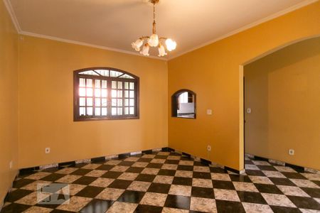 Casa para alugar com 498m², 5 quartos e 8 vagas Casa para alugar com 498m², 5 quartos e 8 vagasSala de Jantar