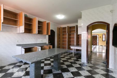 Casa para alugar com 498m², 5 quartos e 8 vagas Casa para alugar com 498m², 5 quartos e 8 vagasCozinha