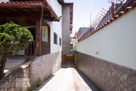 Casa para alugar com 498m², 5 quartos e 8 vagas Casa para alugar com 498m², 5 quartos e 8 vagasGaragem