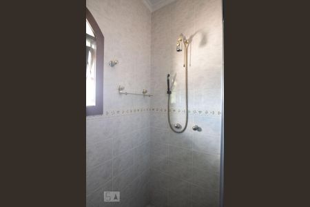 Casa para alugar com 498m², 5 quartos e 8 vagas Casa para alugar com 498m², 5 quartos e 8 vagasBanheiro da Suíte 3
