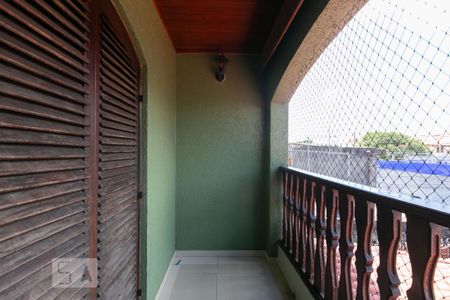 Casa para alugar com 498m², 5 quartos e 8 vagas Casa para alugar com 498m², 5 quartos e 8 vagasVaranda da Suíte 1