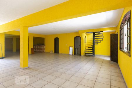 Casa para alugar com 498m², 5 quartos e 8 vagas Casa para alugar com 498m², 5 quartos e 8 vagasSalão de Festa
