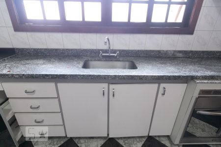 Casa para alugar com 498m², 5 quartos e 8 vagas Casa para alugar com 498m², 5 quartos e 8 vagasPia