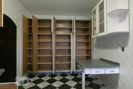 Casa para alugar com 498m², 5 quartos e 8 vagas Casa para alugar com 498m², 5 quartos e 8 vagasCozinha
