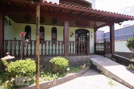 Casa para alugar com 498m², 5 quartos e 8 vagas Casa para alugar com 498m², 5 quartos e 8 vagasÁrea Externa