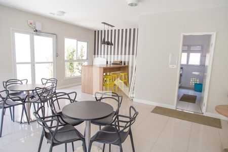 Apartamento à venda com 45m², 2 quartos e sem vagaÁrea comum - Salão de festas