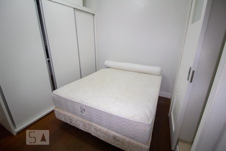 Quarto Suíte de apartamento à venda com 3 quartos, 100m² em Botafogo, Rio de Janeiro