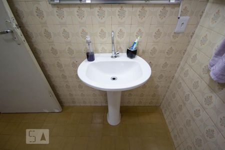 Casa à venda com 118m², 2 quartos e 1 vagaBanheiro Corredor