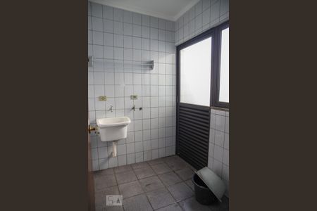 Apartamento para alugar com 72m², 2 quartos e 1 vaga Apartamento para alugar com 72m², 2 quartos e 1 vagaLavanderia