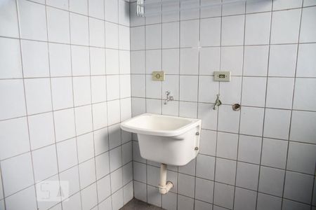 Apartamento para alugar com 72m², 2 quartos e 1 vaga Apartamento para alugar com 72m², 2 quartos e 1 vagaLavanderia