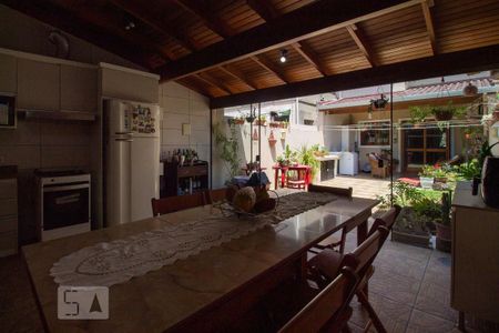 Casa à venda com 200m², 4 quartos e 1 vagaSalão de Festa