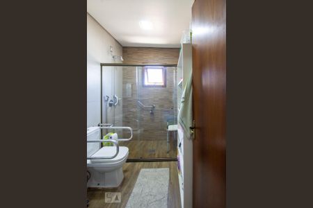 Casa à venda com 200m², 4 quartos e 1 vagaBanheiro da Suíte 1