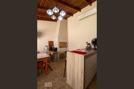 Casa à venda com 200m², 4 quartos e 1 vagaSalão de Festa