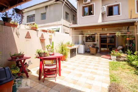 Casa à venda com 200m², 4 quartos e 1 vagaQuintal