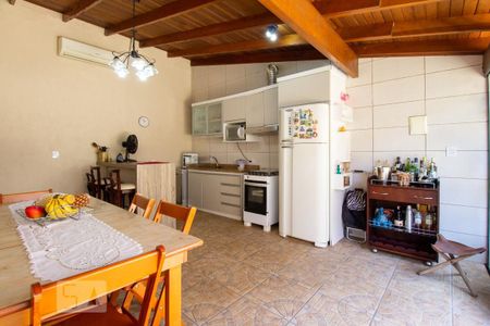 Casa à venda com 200m², 4 quartos e 1 vagaSalão de Festa