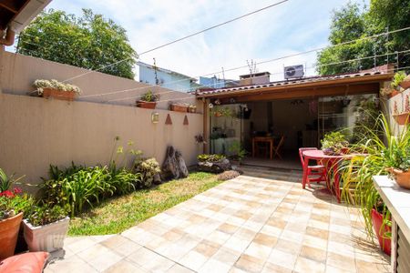 Casa à venda com 200m², 4 quartos e 1 vagaQuintal