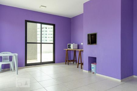 Studio para alugar com 27m², 1 quarto e sem vagaÁrea comum - Salão de festas