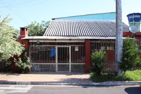 Casa à venda com 212m², 4 quartos e 2 vagasFachada