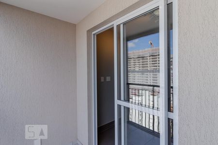 Apartamento para alugar com 32m², 1 quarto e sem vaga Apartamento para alugar com 32m², 1 quarto e sem vagaSacada