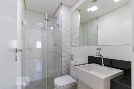 Apartamento à venda com 123m², 3 quartos e 2 vagas Apartamento à venda com 123m², 3 quartos e 2 vagasBanheiro social