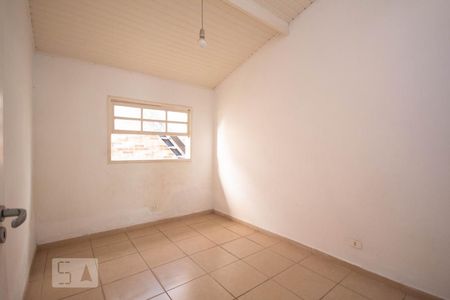 Casa à venda com 180m², 3 quartos e 2 vagas Casa à venda com 180m², 3 quartos e 2 vagasQuarto 2