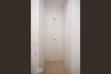 Casa à venda com 180m², 3 quartos e 2 vagas Casa à venda com 180m², 3 quartos e 2 vagasBanheiro