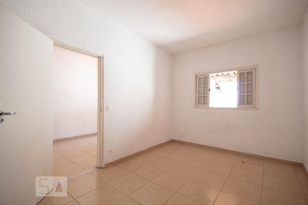 Casa à venda com 180m², 3 quartos e 2 vagas Casa à venda com 180m², 3 quartos e 2 vagasQuarto de Serviço