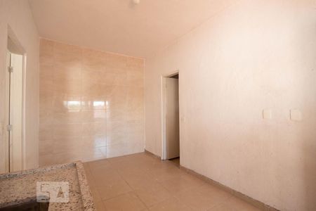 Casa à venda com 180m², 3 quartos e 2 vagas Casa à venda com 180m², 3 quartos e 2 vagasCozinha de Serviço