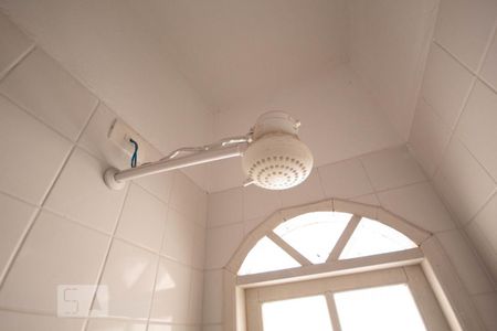 Casa à venda com 180m², 3 quartos e 2 vagas Casa à venda com 180m², 3 quartos e 2 vagasBanheiro de Serviço