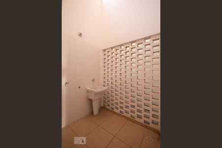 Casa à venda com 180m², 3 quartos e 2 vagas Casa à venda com 180m², 3 quartos e 2 vagasÁrea de Serviço