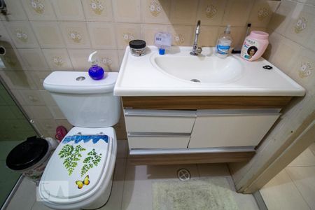 Casa à venda com 205m², 3 quartos e 2 vagasBanheiro