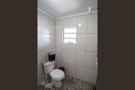 Casa à venda com 205m², 3 quartos e 2 vagasBanheiro