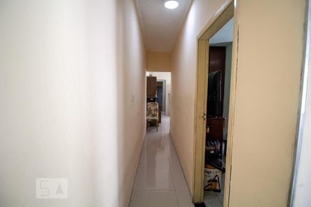 Casa à venda com 205m², 3 quartos e 2 vagasCorredor