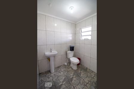 Casa à venda com 205m², 3 quartos e 2 vagasBanheiro