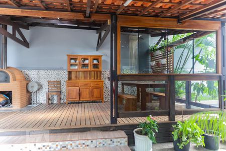 Apartamento à venda com 154m², 4 quartos e 2 vagasÁrea comum - Churrasqueira