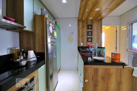 Apartamento à venda com 225m², 5 quartos e 2 vagasCozinha 2